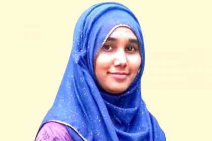 বাড়ি ফিরে বদরুলের বিচার চাইলেন খাদিজা
