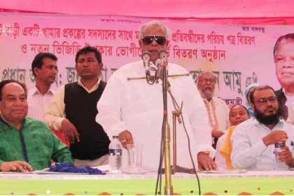 'শেখ হাসিনা সরকারের কোন বিকল্প নেই'