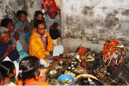 দিনাজপুরে শান্তিপূর্ণ পরিবেশে শিব রাত্রি পালন