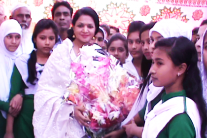 একুশে পদক পাওয়ায় নিজ গ্রামে সংবর্ধিত শামীম আরা নীপা
