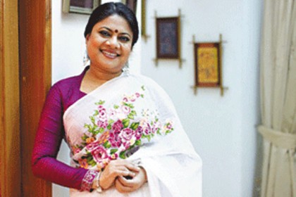 প্রচ্ছদশিল্পী কনকচাঁপা