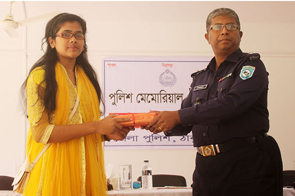 ঠাকুরগাঁওয়ে পুলিশ মেমোরিয়াল ডে পালন