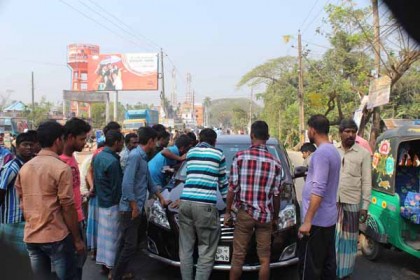 লক্ষ্মীপুরে অচলাবস্থা, জনভোগান্তি