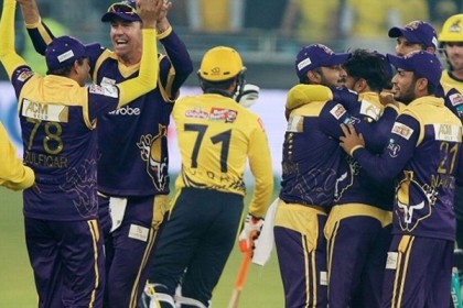 শেষ ওভারের নাটকীয় জয়ে ফাইনালে কোয়েটা গ্ল্যাডিয়েটর্স