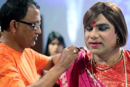 তৃতীয় লিঙ্গের চরিত্রে মিশা সওদাগর