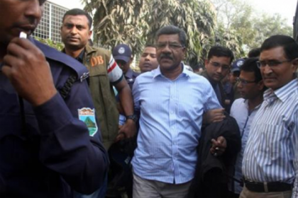মুক্তিযোদ্ধা তালিকা থেকে বাদ পড়লেন মেয়র মীরু