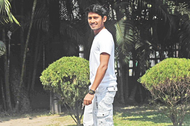 নিজ দায়িত্বে লাহোর যাচ্ছেন বিজয়