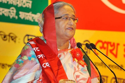 সন্তানের সঙ্গে মায়ের বন্ধুত্বপূর্ণ সম্পর্ক গড়ার আহ্বান প্রধামন্ত্রীর