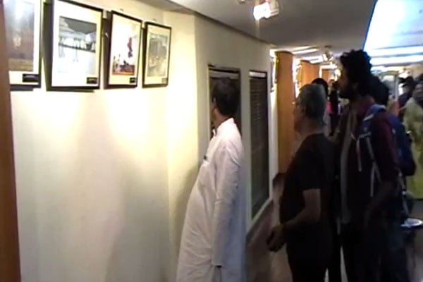 ঢাকা-কলকাতা আলোকচিত্র প্রদর্শনী