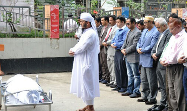 মিডিয়া হাউজ প্রাঙ্গনে আমির হোসেনের জানাযা সম্পন্ন