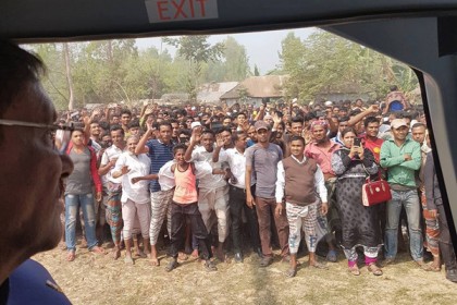 ওবায়দুল কাদেরের হেলিকপ্টারের জরুরি অবতরণ