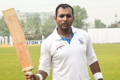 ইতিহাস গড়লেন তুষার ইমরান