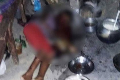 ভাত খেতে বসা মেয়েকে কুপিয়ে খুন করে বাবার আত্মহত্যা!