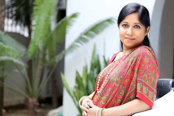 কলকাতায় নারী উৎসবে স্পীকার রোকেয়া প্রাচী