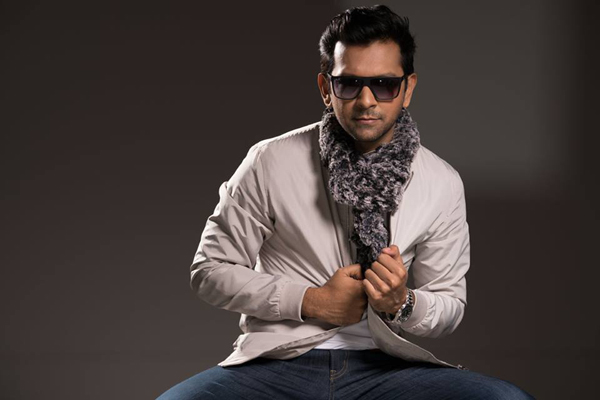 হলিউড নির্মাতার সঙ্গে তাহসান