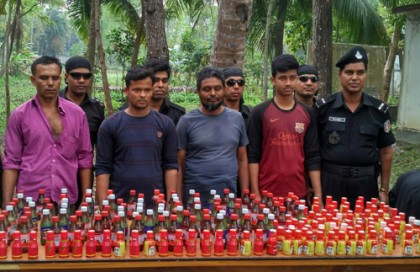 বরিশালে ভ্রাম্যমান আদালতের অর্থদণ্ড