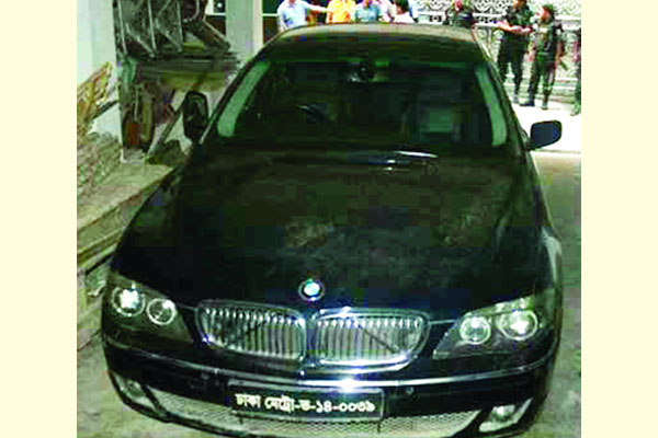 বিএমডব্লিউ নিয়ে ছিনতাই