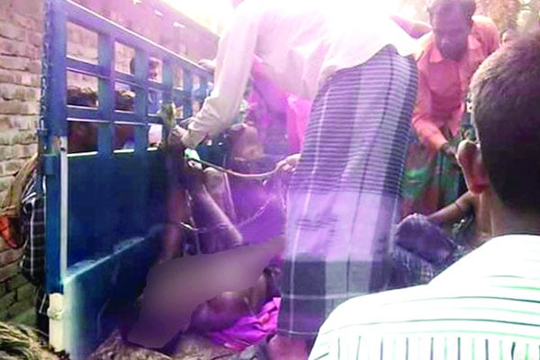 সাতক্ষীরার সেই পরিবারে চলছে শিকল বেঁধে ঝাড়ফুঁক