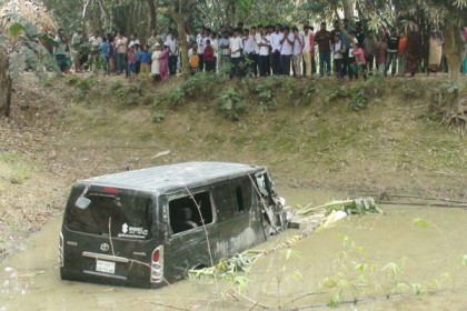 জামালপুরে সড়ক দুর্ঘটনায় নিহত ২