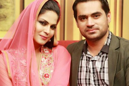 বিতর্কিত অভিনেত্রী বীনা মালিকের সংসারে ভাঙন