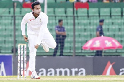 গল টেস্টে বোলিংয়ে সাকিবের 'জোড়া সেঞ্চুরি'