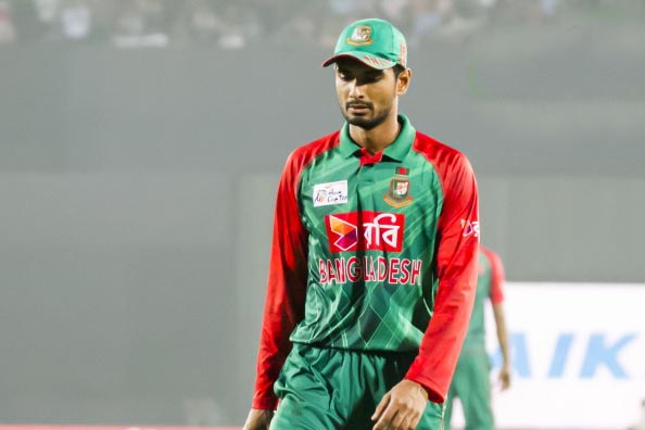 দেশে ফিরে আসছেন মাহমুদুল্লাহ