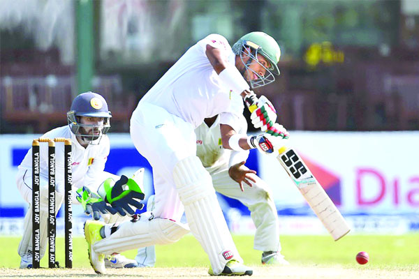 সব স্বস্তি হোঁচট খেল শেষ বিকালে