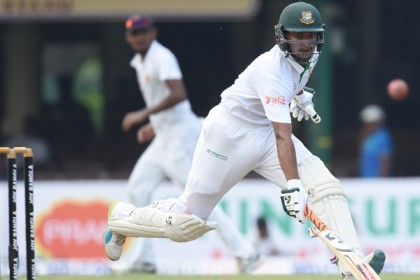 ইতিহাসের পাতায় স্থান করে নিলেন সাকিব
