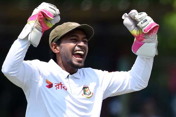 বাংলাদেশের শততম টেস্ট মুশফিকের ডিসমিসালের শতক