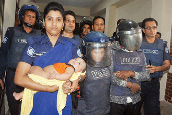 সীতাকুণ্ডের জঙ্গি দম্পতি ১২ দিনের রিমান্ডে