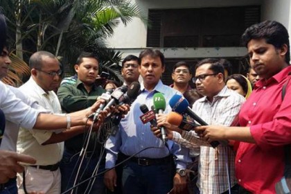 হামলাকারীর লাশ দেখে বিস্মিত চিকিৎসক