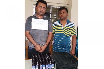 চৌদ্দগ্রামে ৪৯ বোতল ফেনসিডিলসহ আটক ১