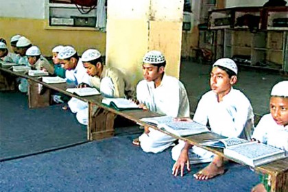 এক লক্ষ মাদ্রাসায় টয়লেট বানিয়ে দেবে মোদী সরকার!