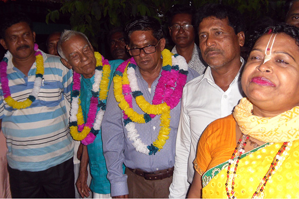 হঠাৎ গুরুদাস মন্ডলের বাড়িতে প্রধানমন্ত্রীর মামা