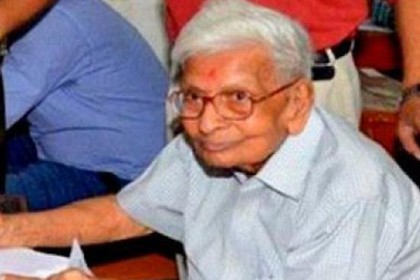 ৯৭ বছরের বৃদ্ধের স্নাতকোত্তর অর্জন! 