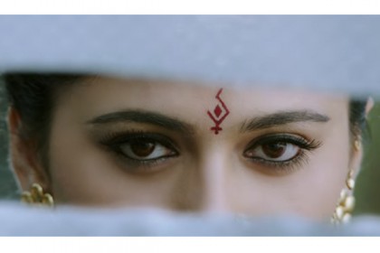 ইন্টারনেটে ঝড় তুলেছে 'বাহুবলী ২'
