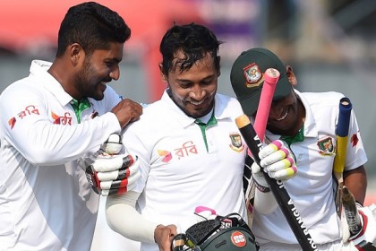 শততম টেস্টের নৈপুণ্যে সেরা র‌্যাঙ্কিংয়ে মুশফিকরা