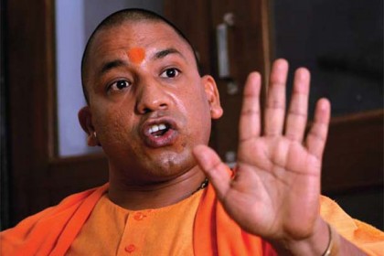 রামায়ণ মিউজিয়াম গড়তে যোগীর ২০ একর জমি দান
