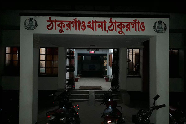 হাসপাতালের ভুলে দুই ভাইকে নিয়ে বিপাকে পুলিশ