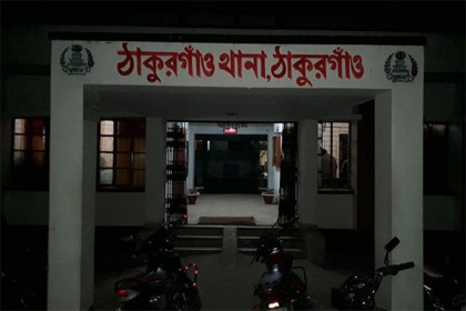 হাসপাতালের ভুলে দুই ভাইকে নিয়ে বিপাকে পুলিশ