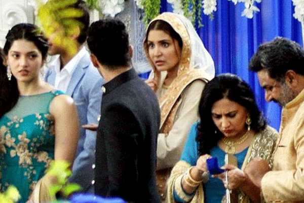 মুক্তির ১ দিনে ৪ কোটি রুপি আয় করেছে আনুশকার 'ফিলাউরি'