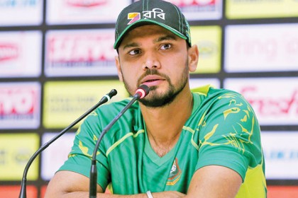 র‍্যাংকিং নিয়ে এখনই ভাবতে চান না মাশরাফি