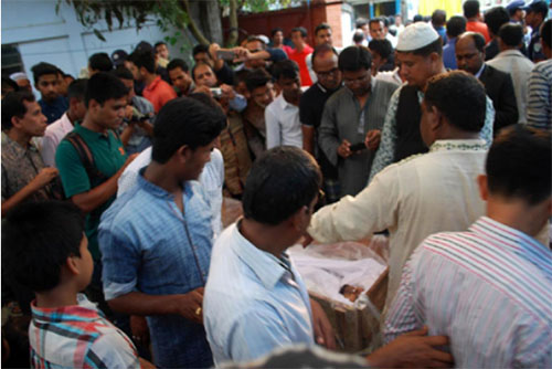 জঙ্গি হামলায় নিহত পুলিশ কর্মকর্তা দিপুর দাফন সম্পন্ন