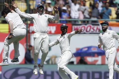 অস্ট্রেলিয়া বধে আর মাত্র ৮৭ রান দরকার ভারতের
