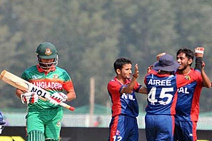 শুরুতেই ব্যাটিং বিপর্যয় বাংলাদেশের