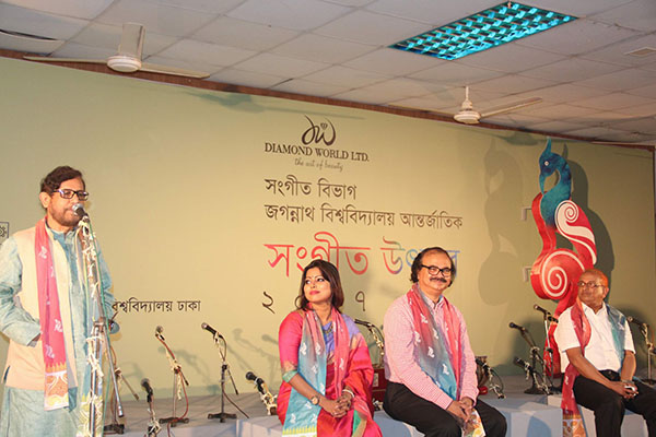 উচ্চাঙ্গ সংগীতের মাধ্যমে শেষ হলো জবির আন্তর্জাতিক সংগীত উৎসব