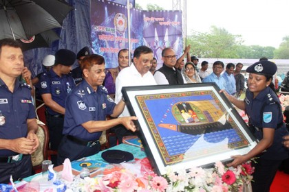 জঙ্গিদের মূল উৎপাটন করা যায়নি, ঘাপটি মেরে রয়েছে: স্বরাষ্ট্রমন্ত্রী
