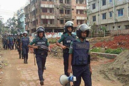 জঙ্গি আস্তানা সন্দেহে মৌলভীবাজারে দুটি বাড়ি ঘিরে রেখেছে আইনশৃঙ্খলা বাহিনী