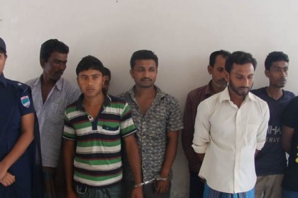 ঝিনাইদহে ৭ জামায়াত নেতাকর্মীসহ আটক ৪১