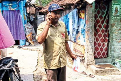 এক ঠিকানায় ১২০০ পরিবার, চিঠি পৌঁছাতে ভোগান্তি!
